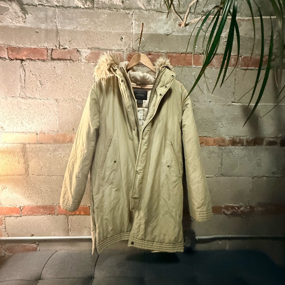 Express Women's Parka M